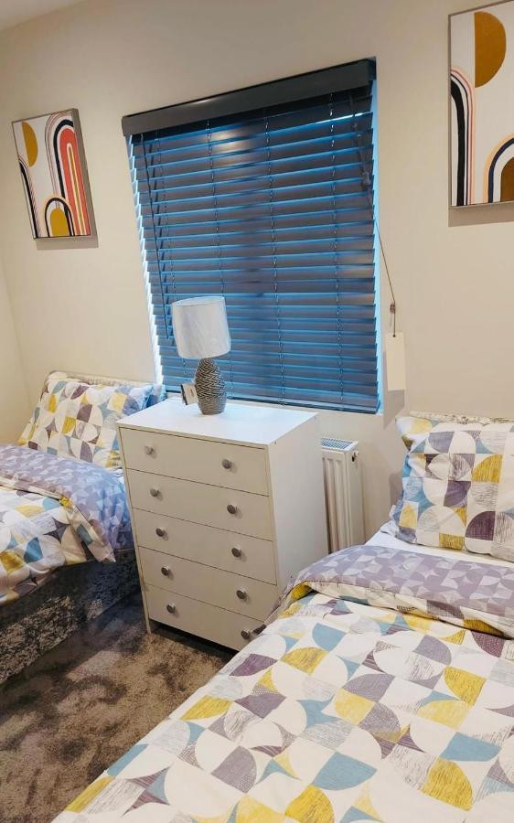 Green Lantern, Private En-Suite Double Bedroom Aveley Exterior photo